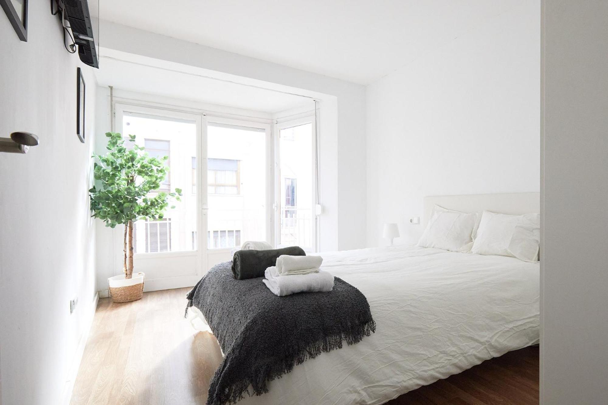 Low Cost Apartments Center Елче Екстериор снимка